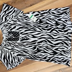 Kim Rogers,  size Large, black & white